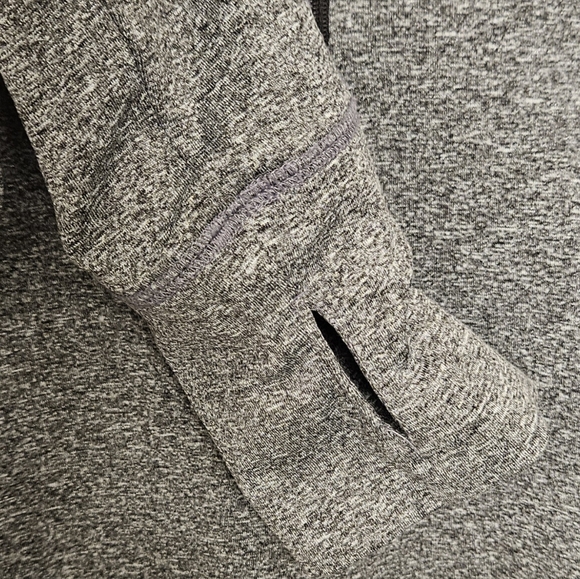 Victoria's Secret PINK Activewear Quarter Zip Pull Over - Picture 3 of 4